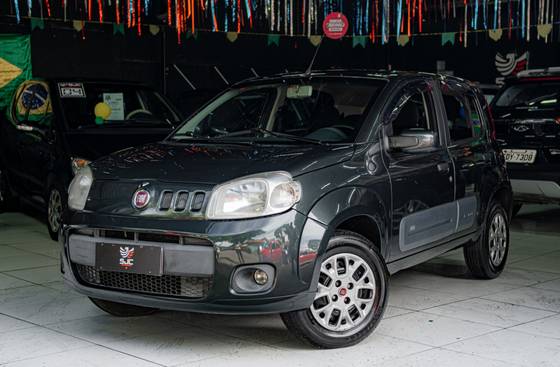 FIAT UNO 1.0 EVO VIVACE 8V FLEX 4P MANUAL